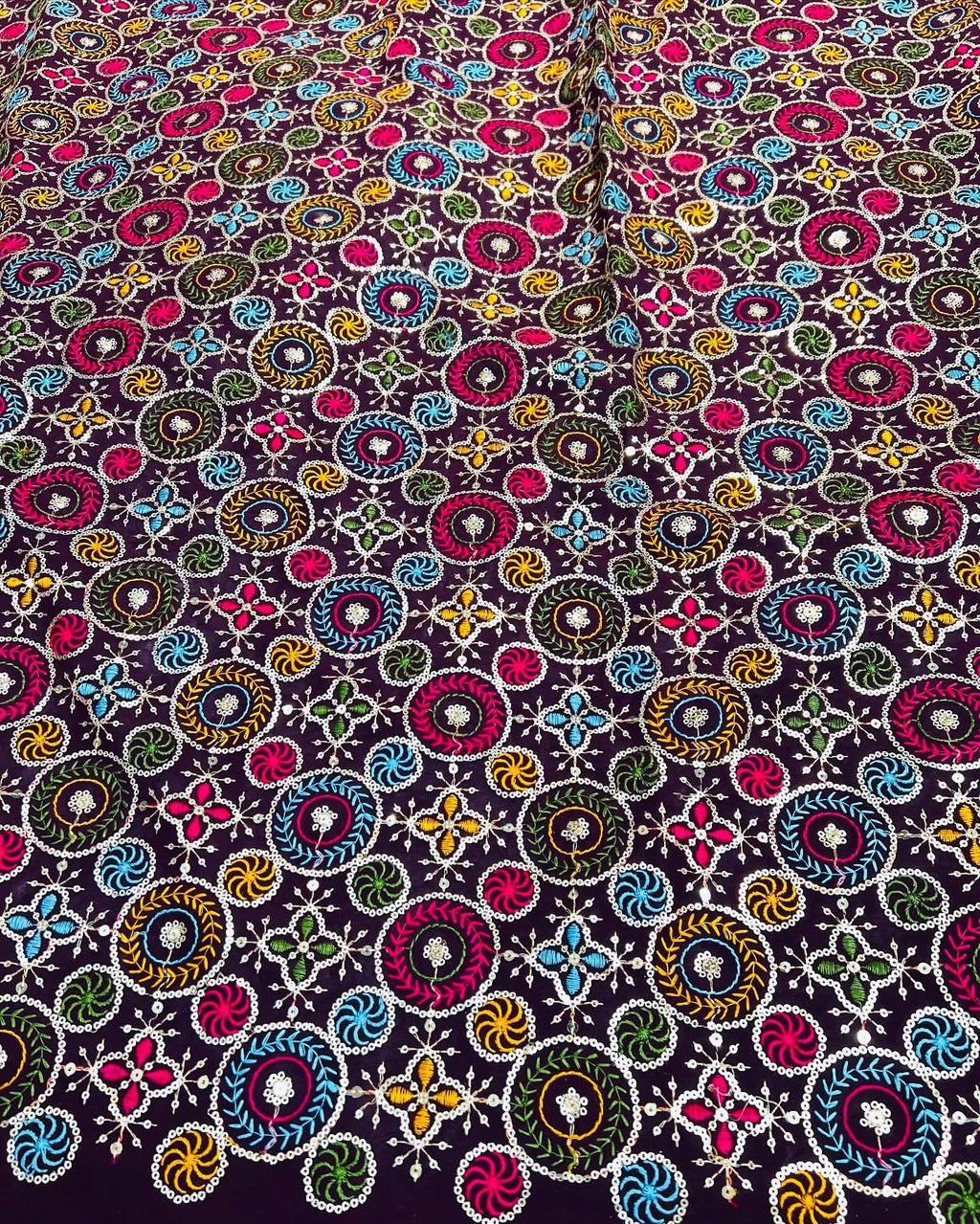 GEORGETTE MULTI THREAD SEQUENCE EMBROIDERY