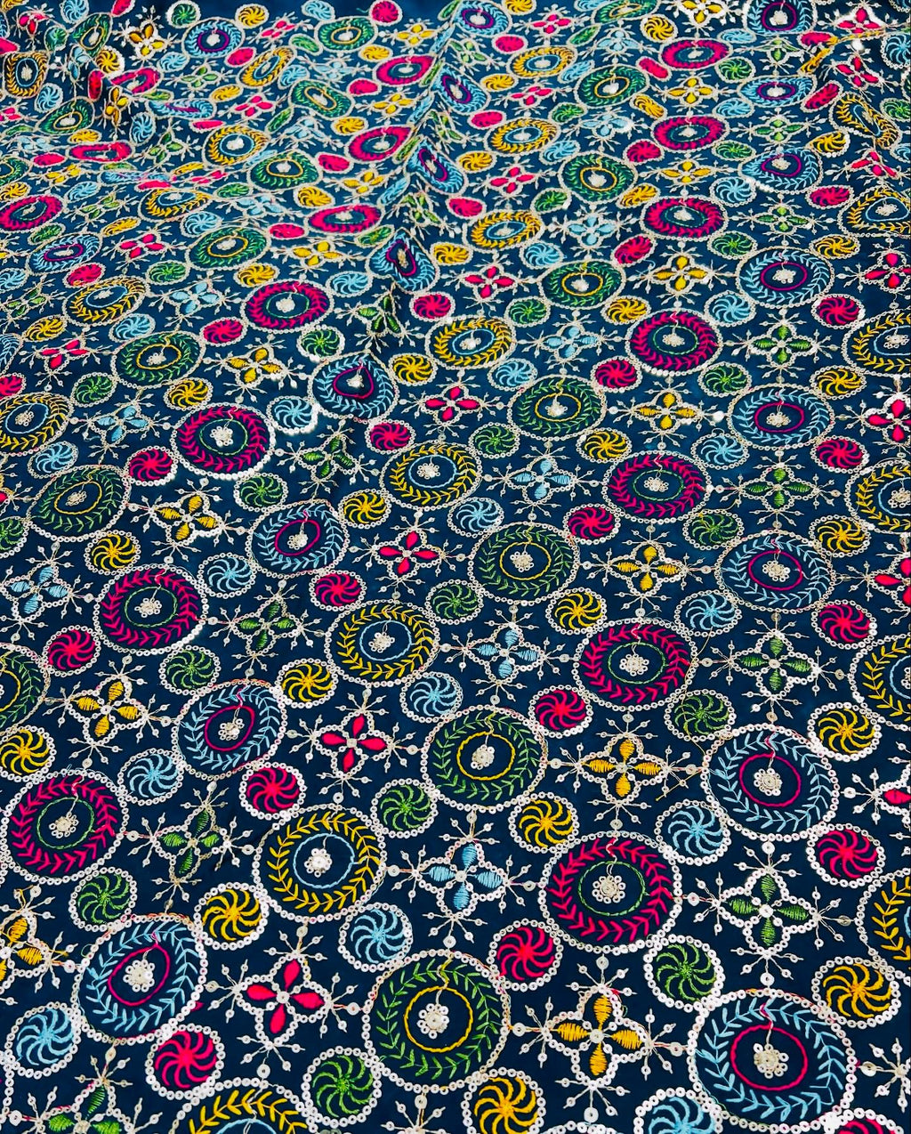 GEORGETTE MULTI THREAD SEQUENCE EMBROIDERY